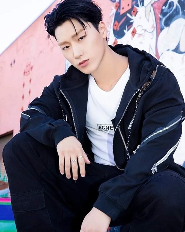 ATEEZ サン ATEEZ SAN WORLD TOUR THE FELLOWSHIP : BREAK THE WALL JAPAN Limited