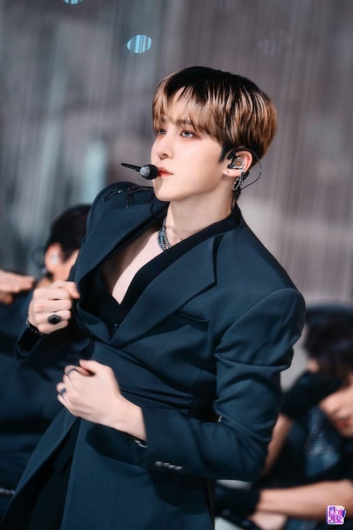 I need #ateez to interact with us on FREETALK 🙏 I need it
