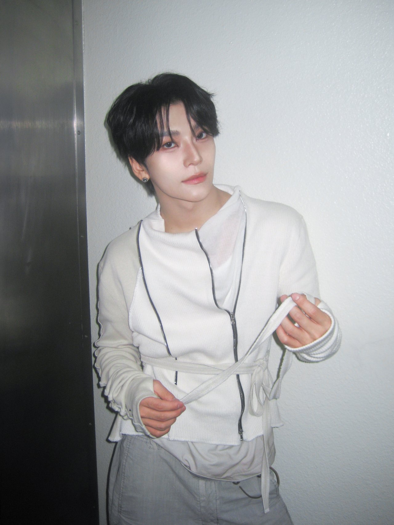 ALPHA DRIVE ONE 'UNBREAKABLE : 少年BEAST' Music Show Behind Photo