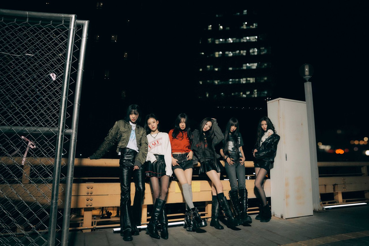 izna Digital Single 'SIGN' Concept Photo