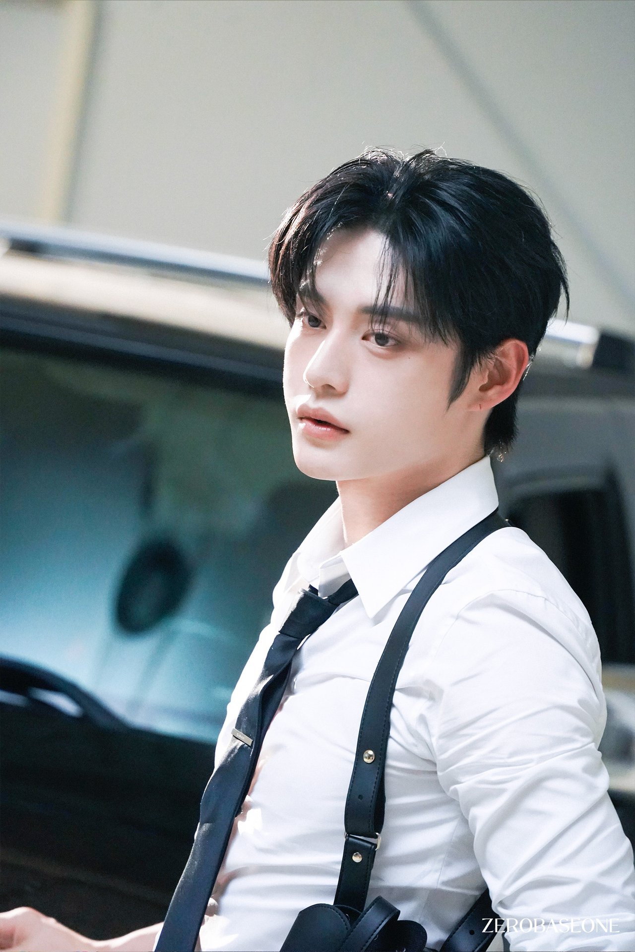 ZEROBASEONE 2026 SEASON'S GREETINGS '(0_1) World' Behind Photo