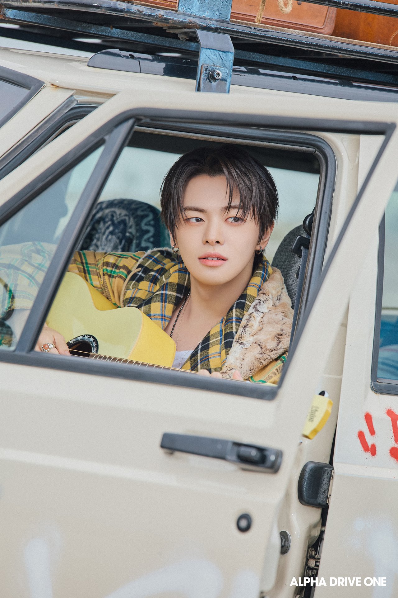 ALPHA DRIVE ONE 'EUPHORIA' Concept Photo (STAR ROAD ver.) Behind Photo