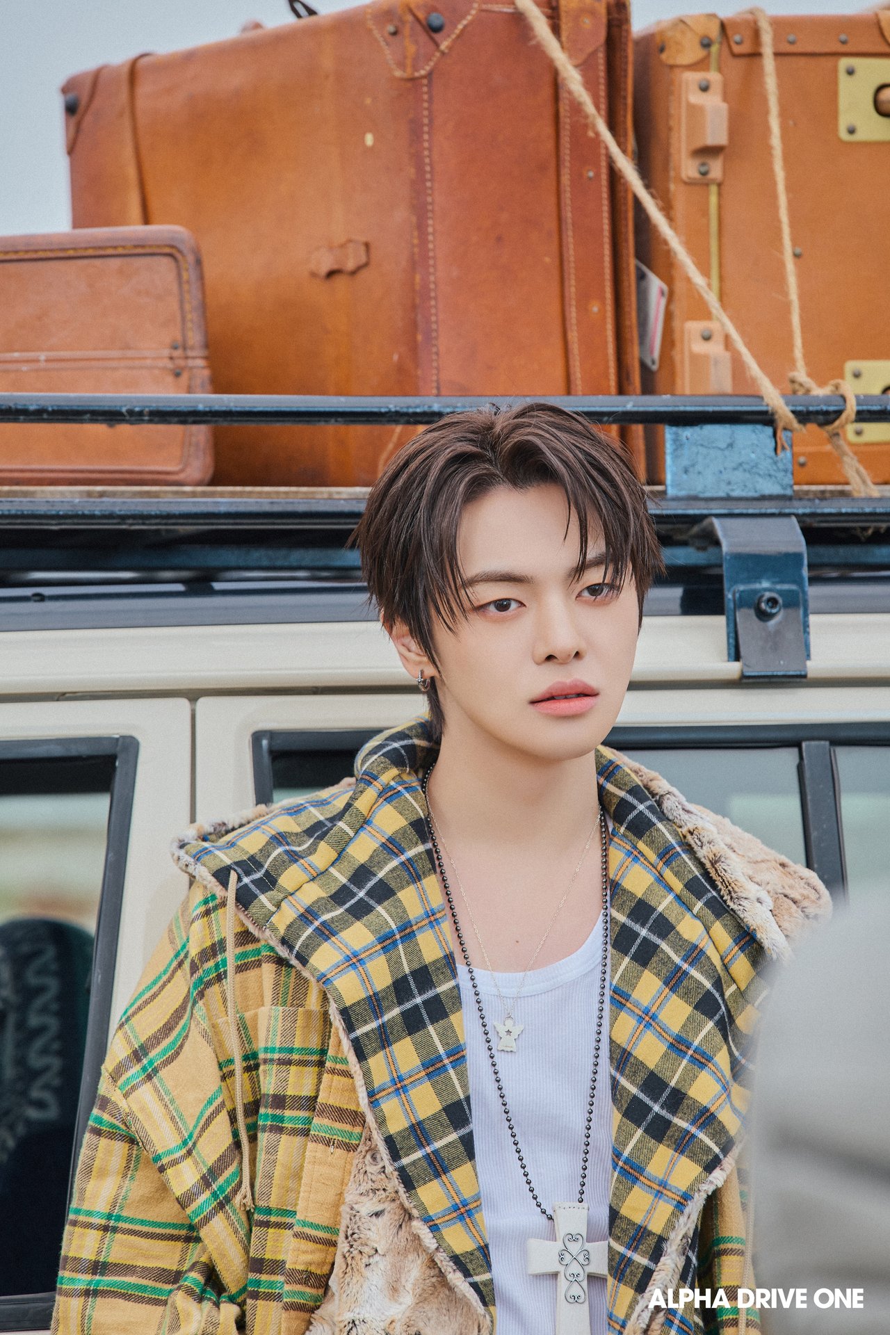 ALPHA DRIVE ONE 'EUPHORIA' Concept Photo (STAR ROAD ver.) Behind Photo