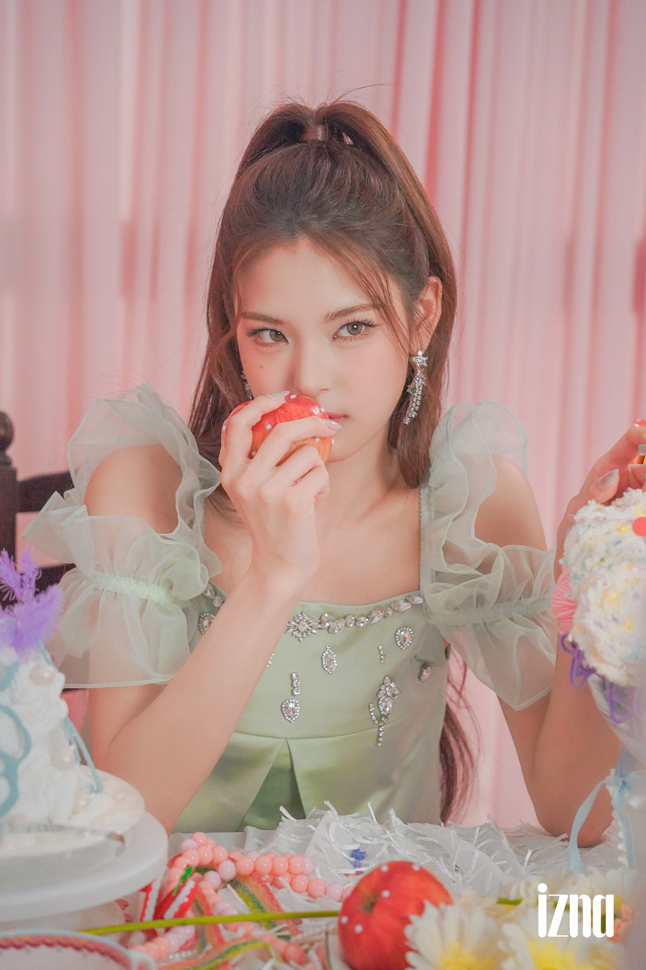 2025 izna 1st FAN-CON <Not Just Pretty> Poster & VCR Behind Photo