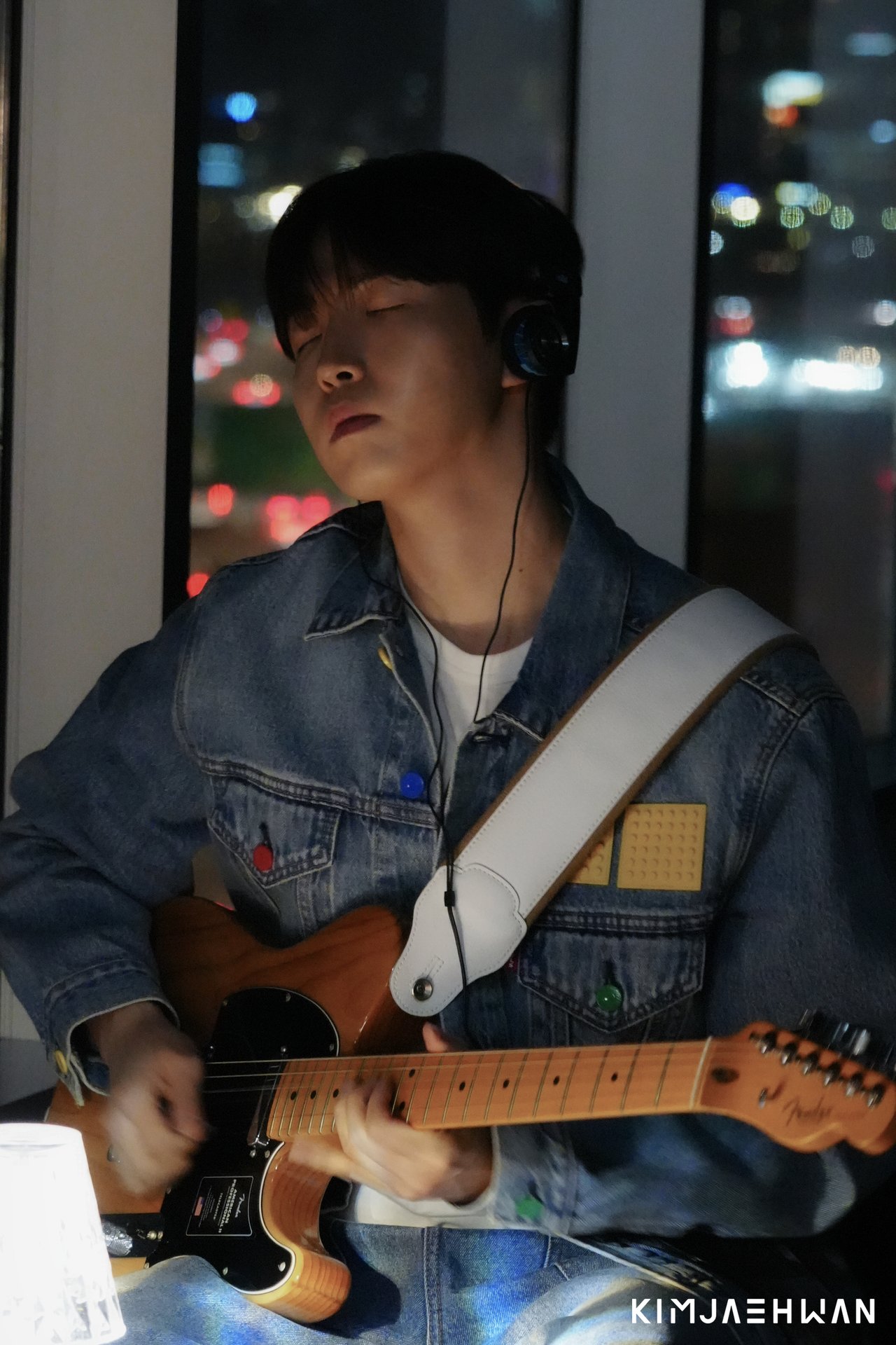 KIM JAE HWAN In March Behind Photo
