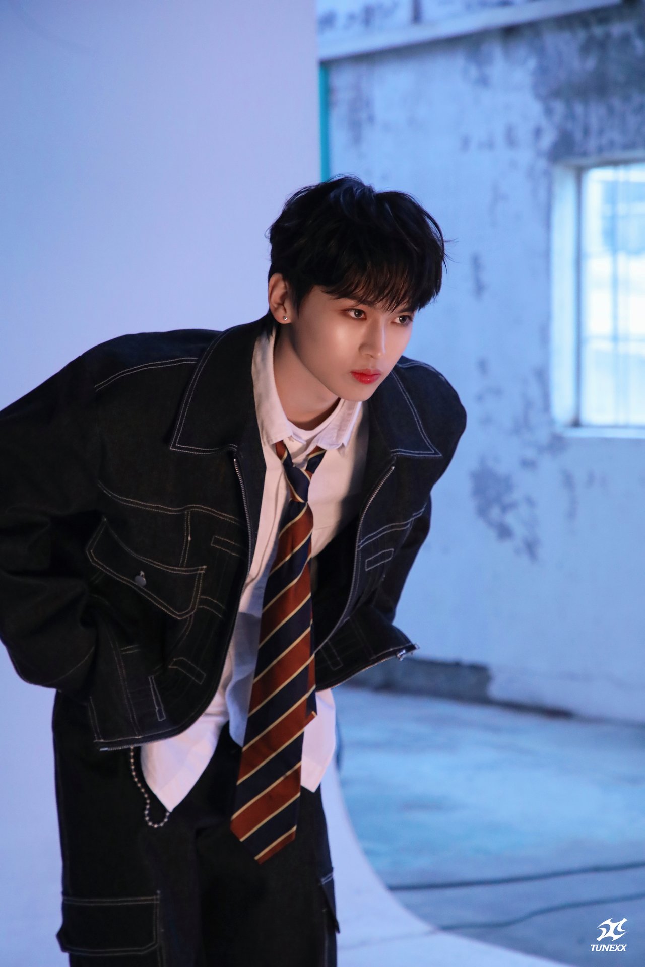 TUNEXX 2ショット ジェオン TUNEXX (튜넥스) (@tunexx_official) • Instagram photos and videos