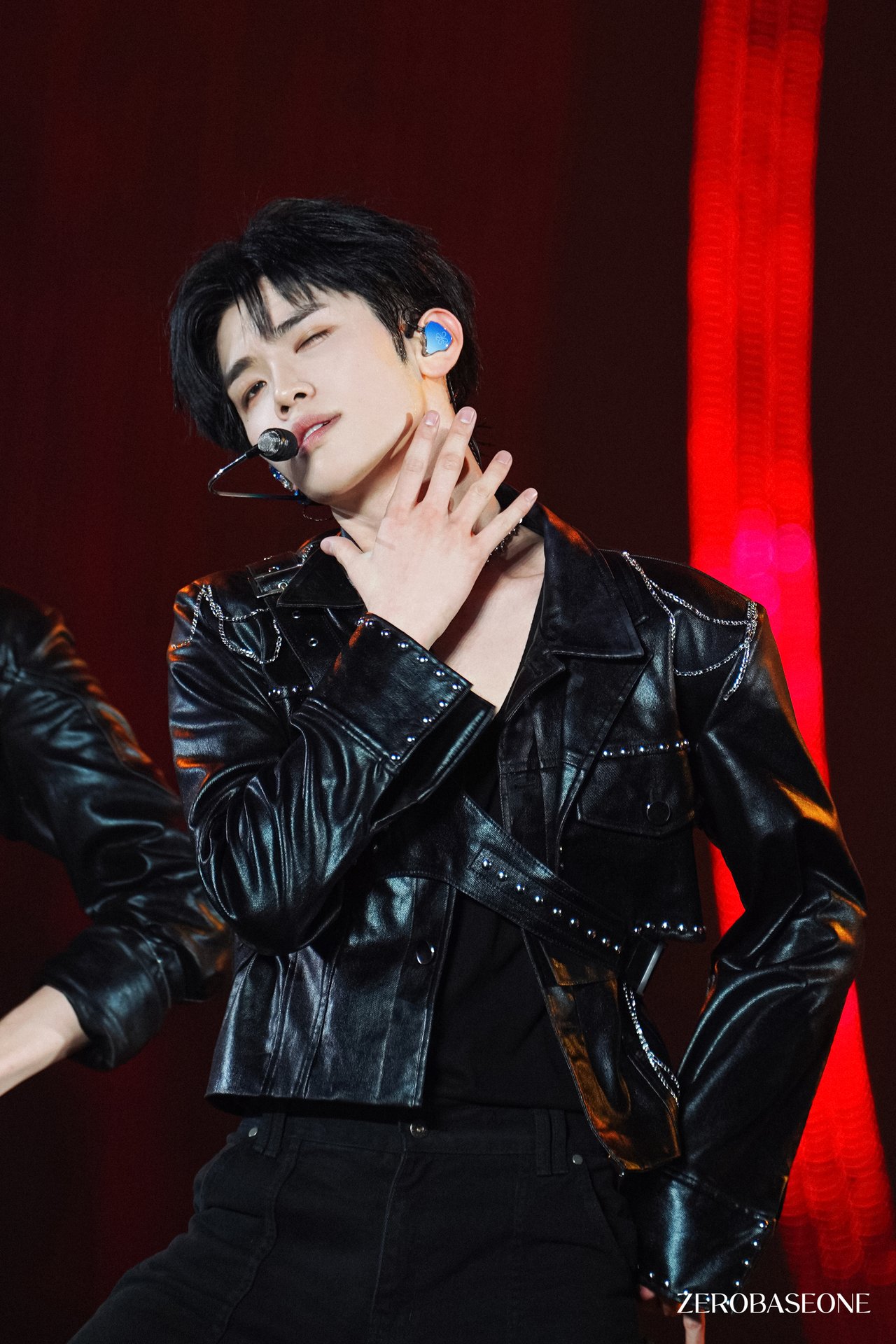 2025 ZEROBASEONE WORLD TOUR [𝗛𝗘𝗥𝗘&𝗡𝗢𝗪] IN SEOUL Behind Photo 1