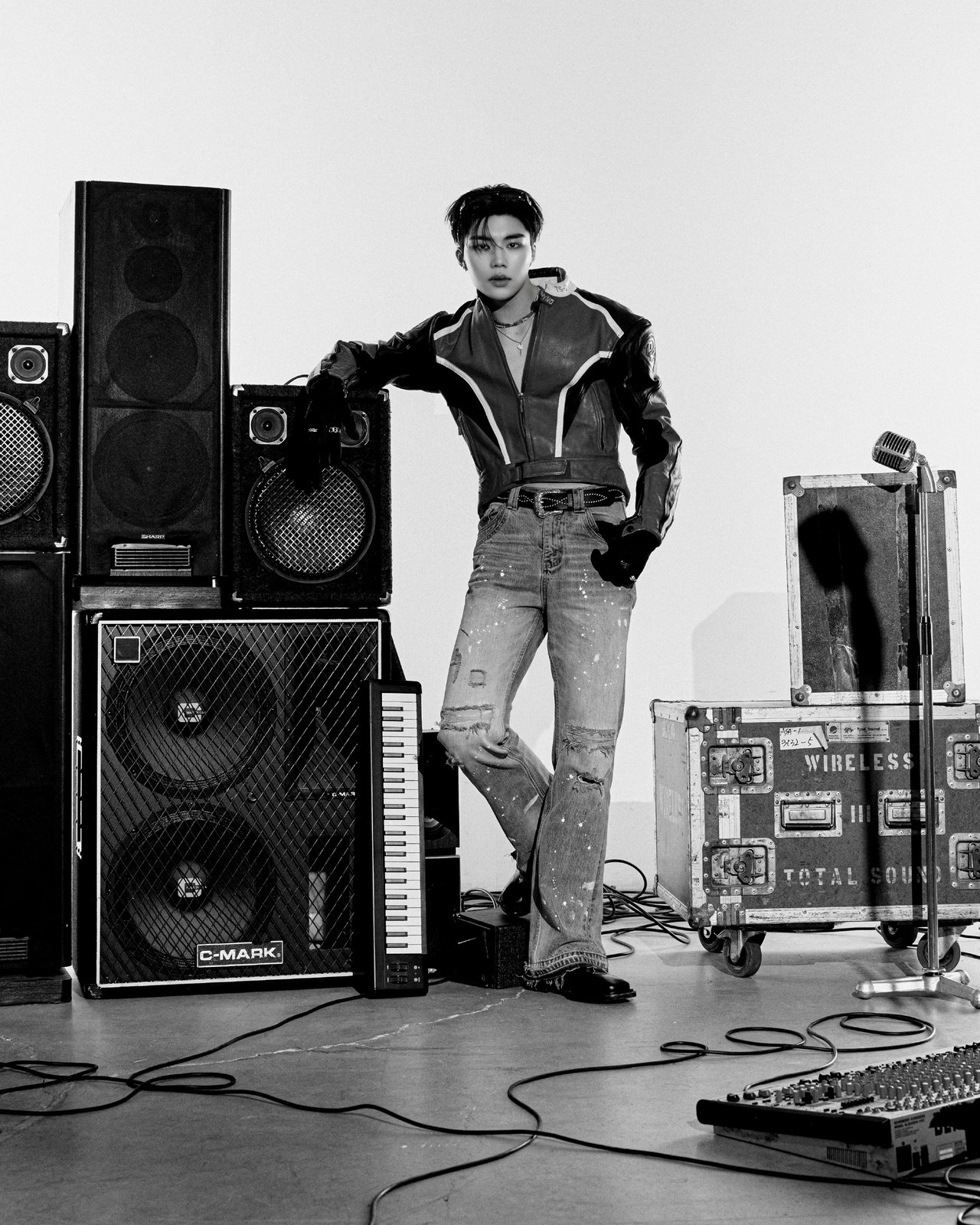 ZEROBASEONE THE 1ST FULL ALBUM ❝𝙉𝙀𝙑𝙀𝙍 𝙎𝘼𝙔 𝙉𝙀𝙑𝙀𝙍