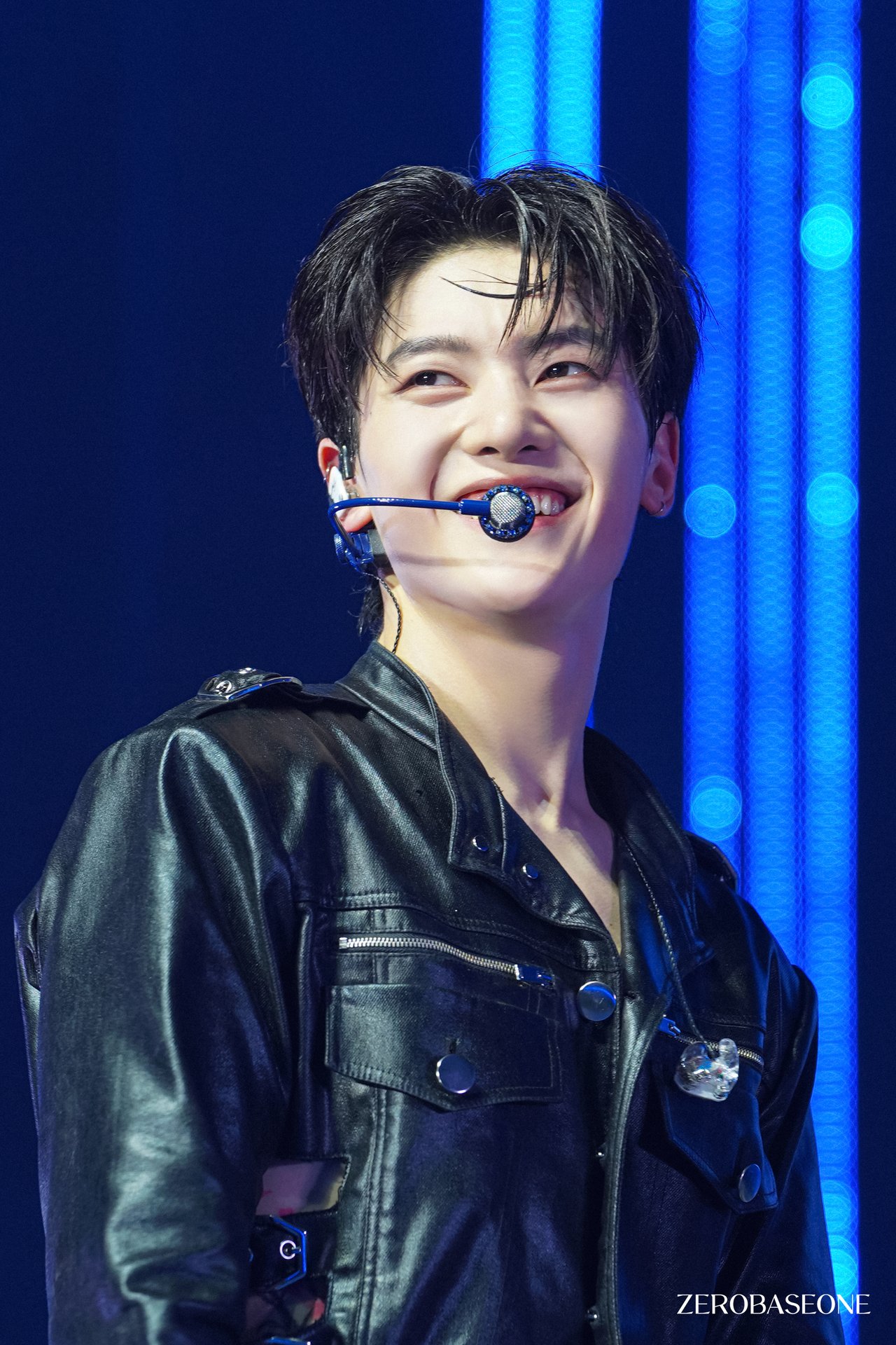2025 ZEROBASEONE WORLD TOUR [𝗛𝗘𝗥𝗘&𝗡𝗢𝗪] IN SEOUL Behind Photo 1