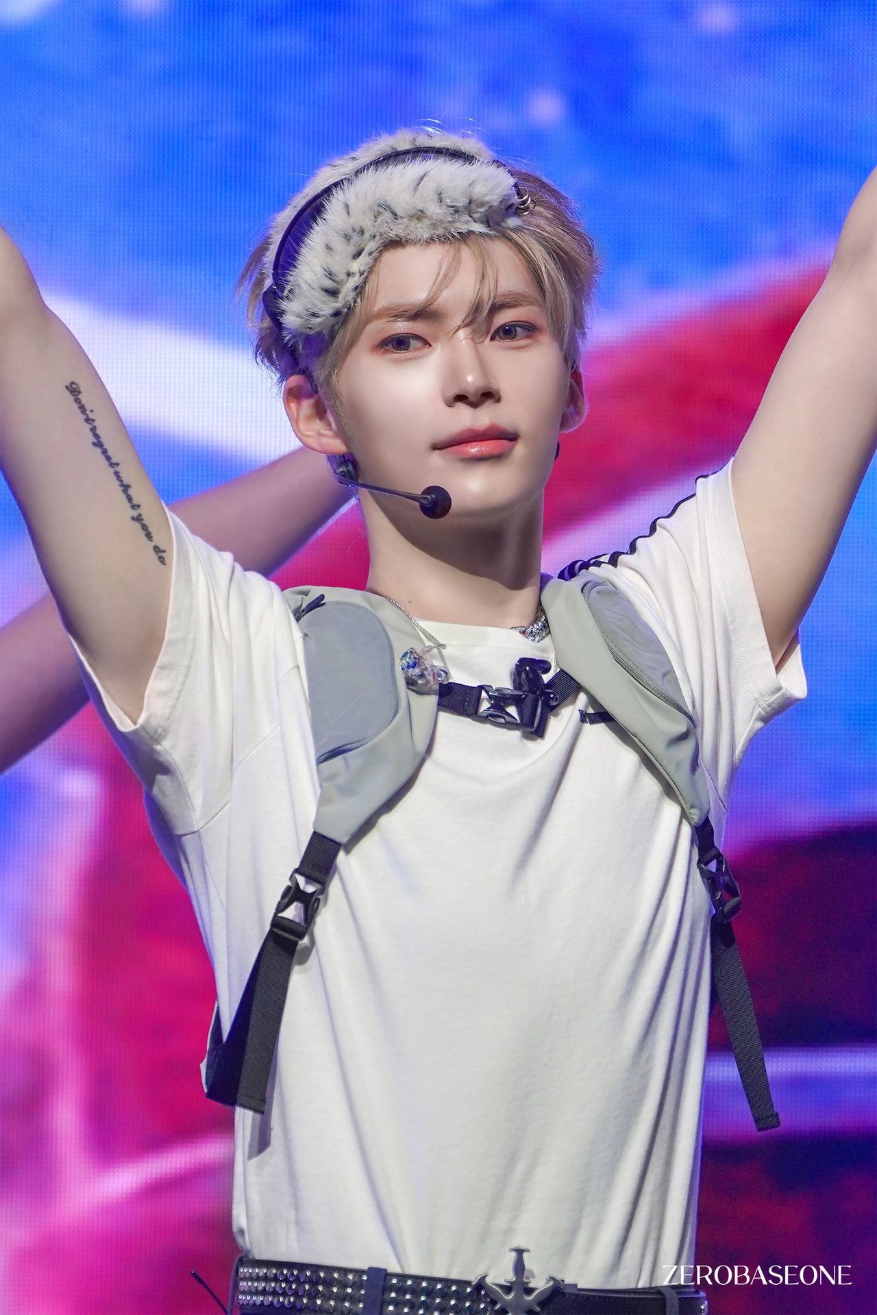 ZEROBASEONE The 4th Mini Album [𝐂𝐈𝐍𝐄𝐌𝐀 𝐏𝐀𝐑𝐀𝐃𝐈𝐒𝐄] FAN