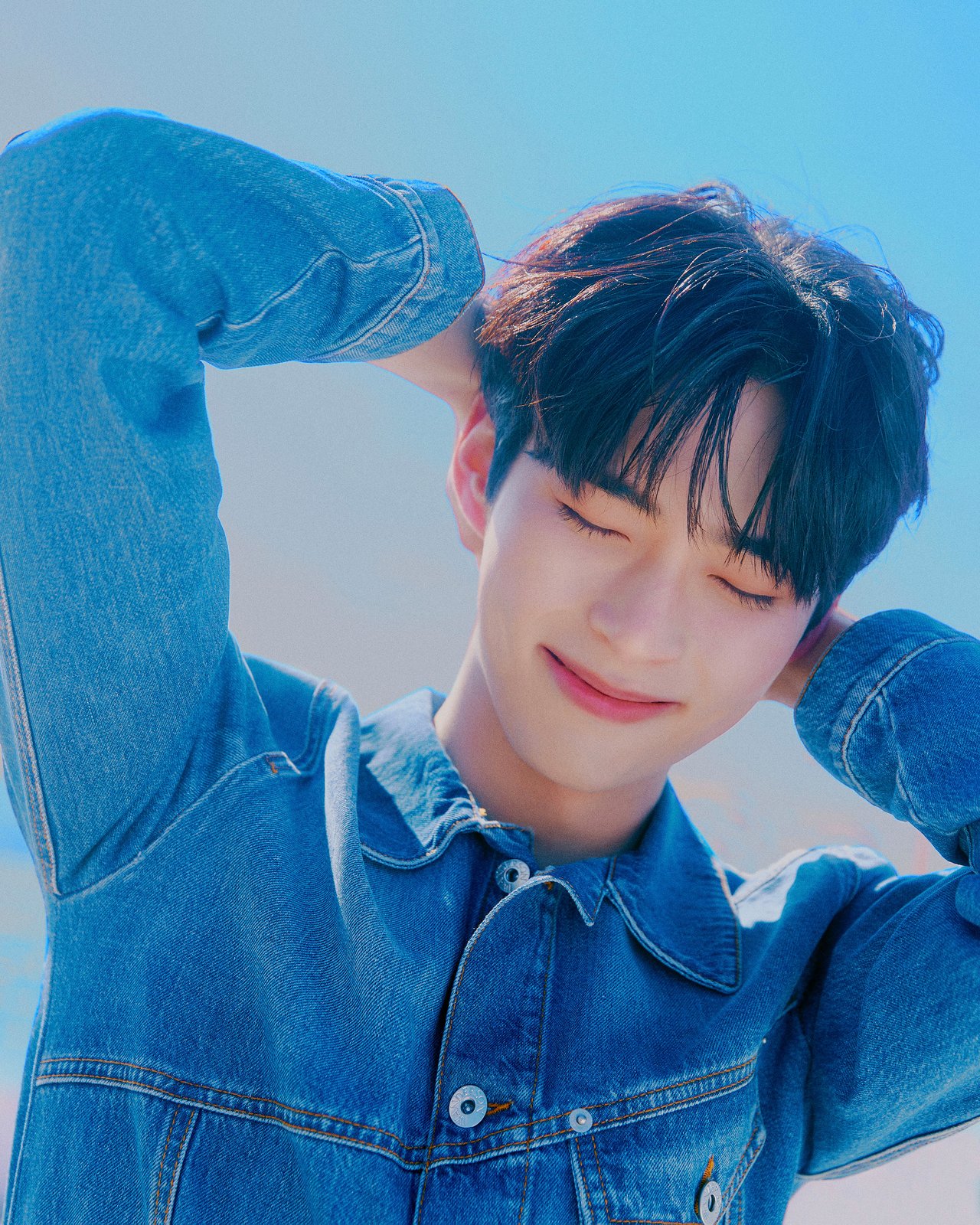 ZEROBASEONE Pre-Release Single [𝗦𝗪𝗘𝗔𝗧] Concept Photo 성한빈