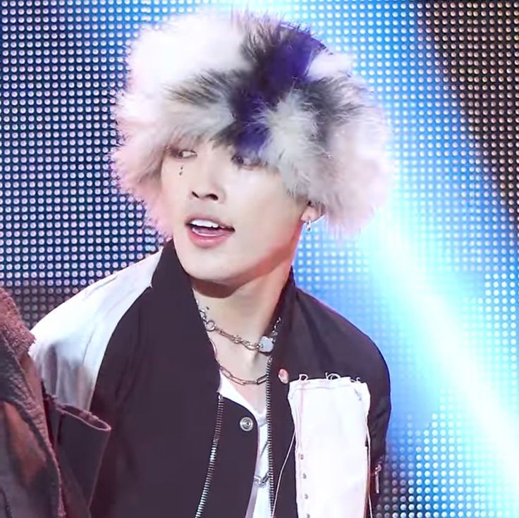 FLUFFY HAT JOONG SUPREMACY 🫶🫶🫶🫶🫶🫶 HE SLAYS ANY AND