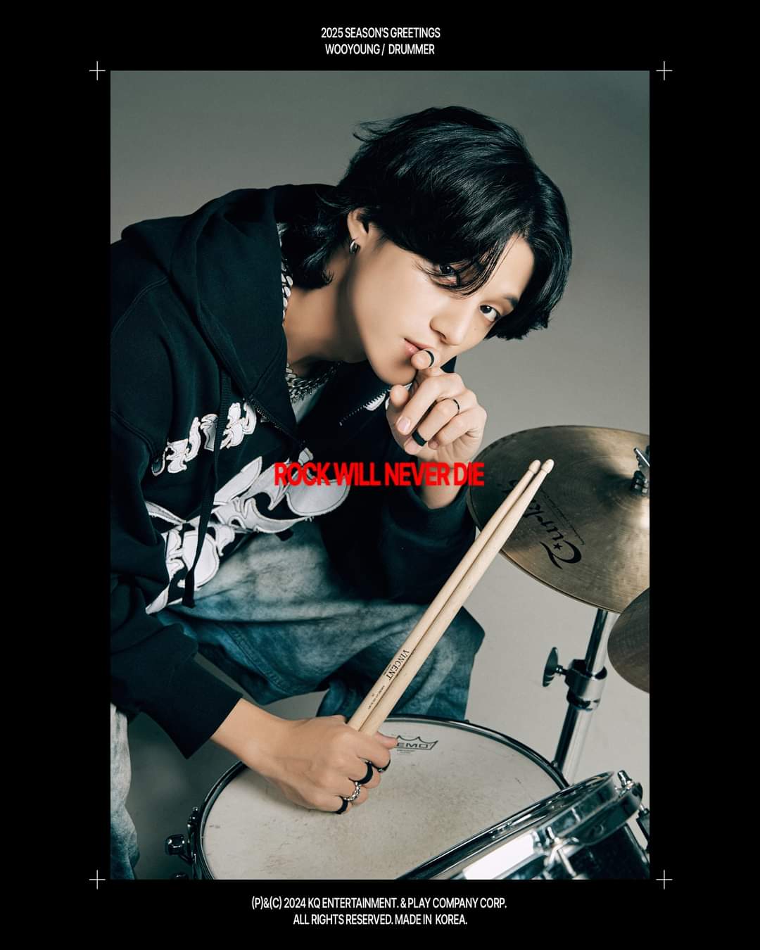 📷] 2025 SEASON'S GREETINGS '우영(WOOYOUNG)' ROCK WILL NEVER DIE