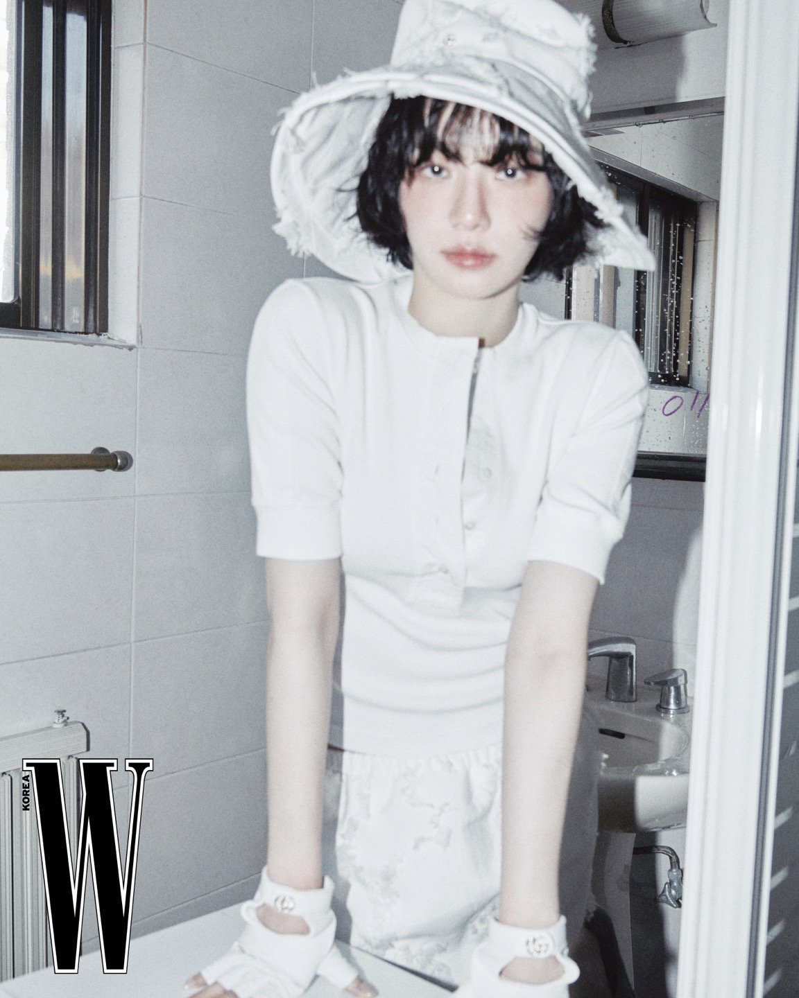 사람엔터테인먼트 사람엔터 박규영 PARK GYUYOUNG W Korea 2월호 커버