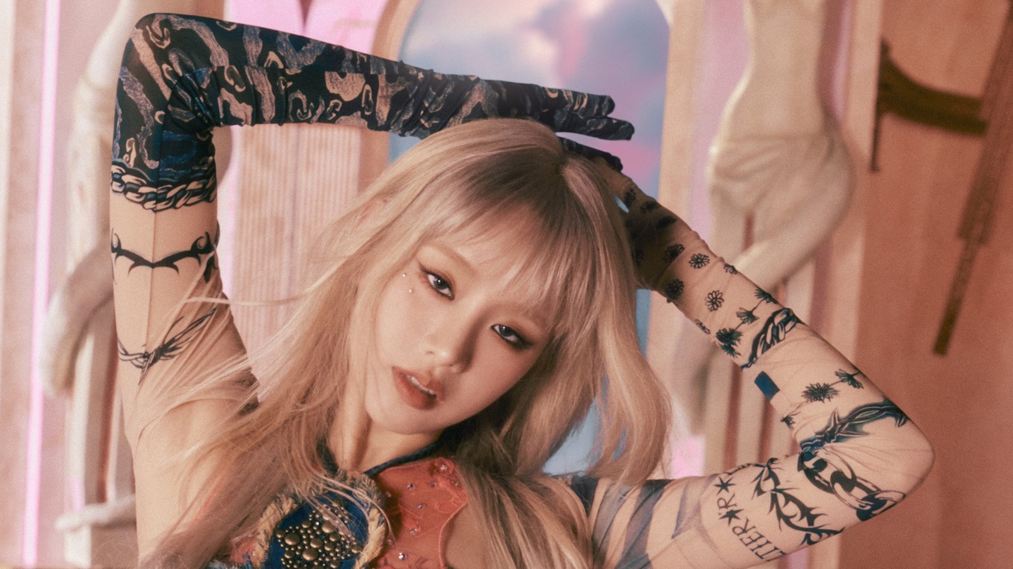 KISS OF LIFE 1st Single Album [Midas Touch] Concept Photo #2