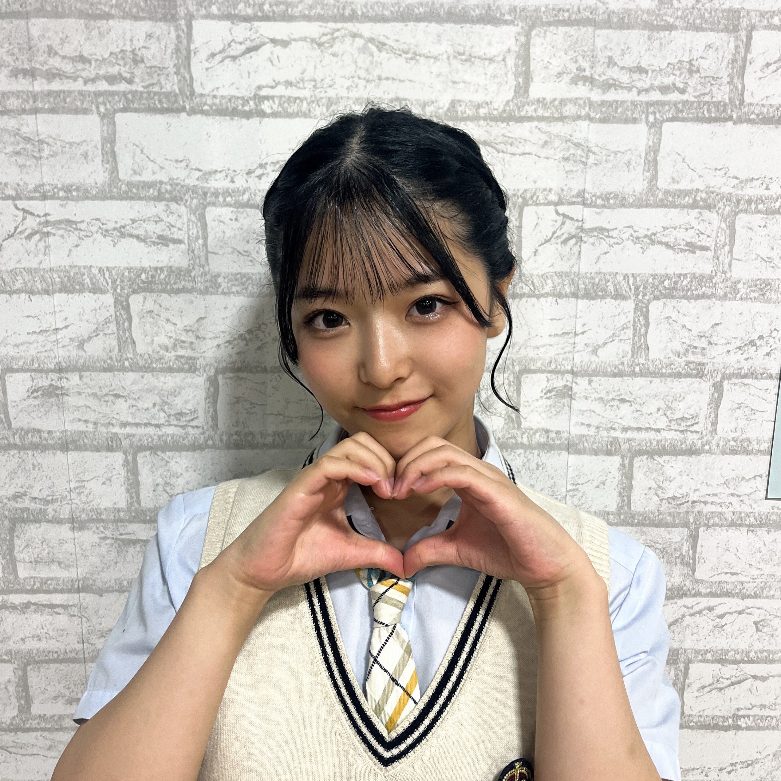 こんばんは！ NMB48の田中雪乃です 本日から始めさせて頂きます