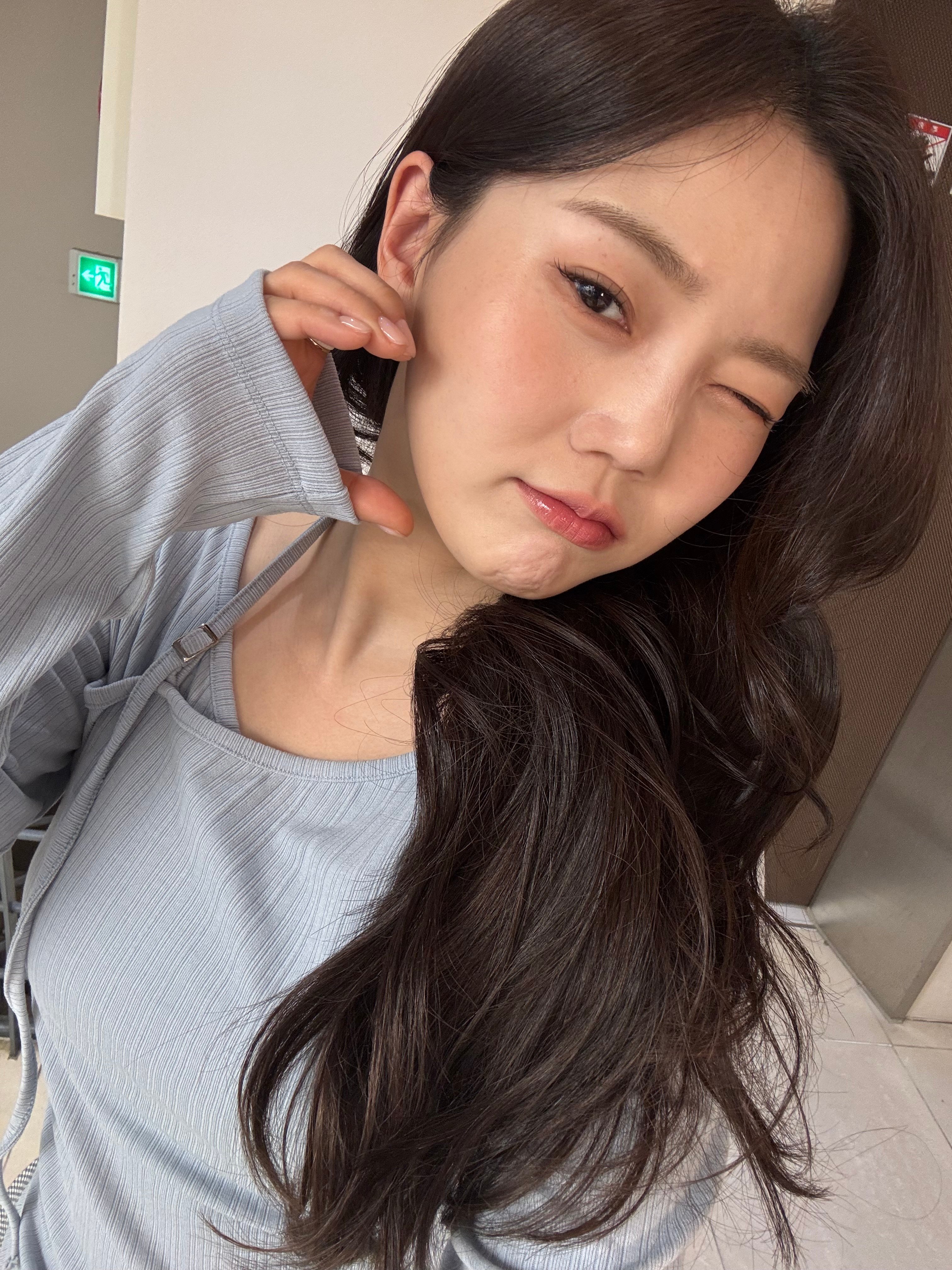 오마이걸의 11살을 축하해줘서 고마워🩷
가장 소중한건 가까이 있다는 말 있자나 그게 미라클인것 같아 🩷🩷 매순간 미라클이 행복했으면 좋겠어 
가장 기쁜 날 , 가장 소중한 날 그걸 같이 느낄수있는 사람들이 있다는게 넘 좋다 🩷🩷늘 아껴요!!!
