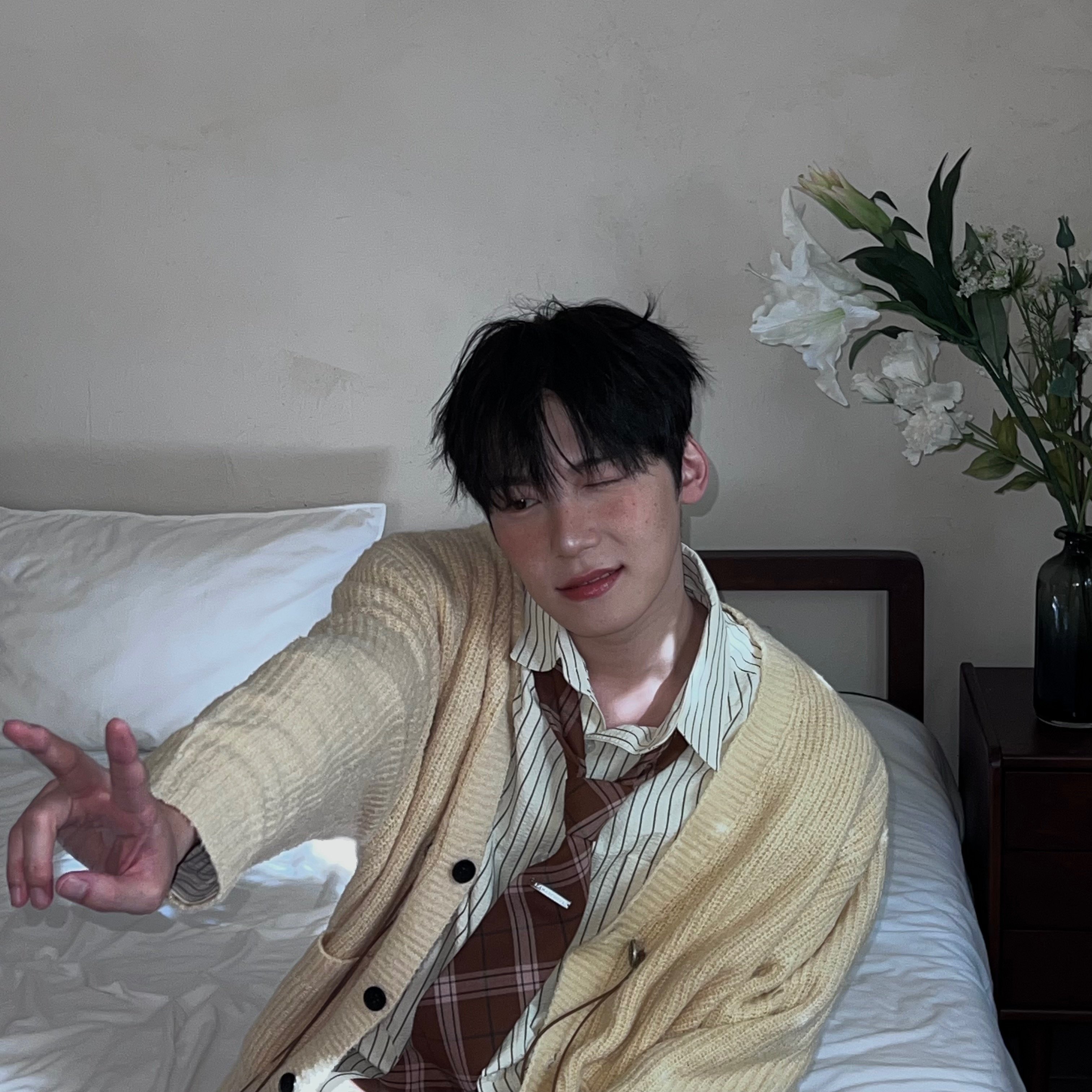 ONEUS <Live & Open Chat 'POP'> term-use ticket