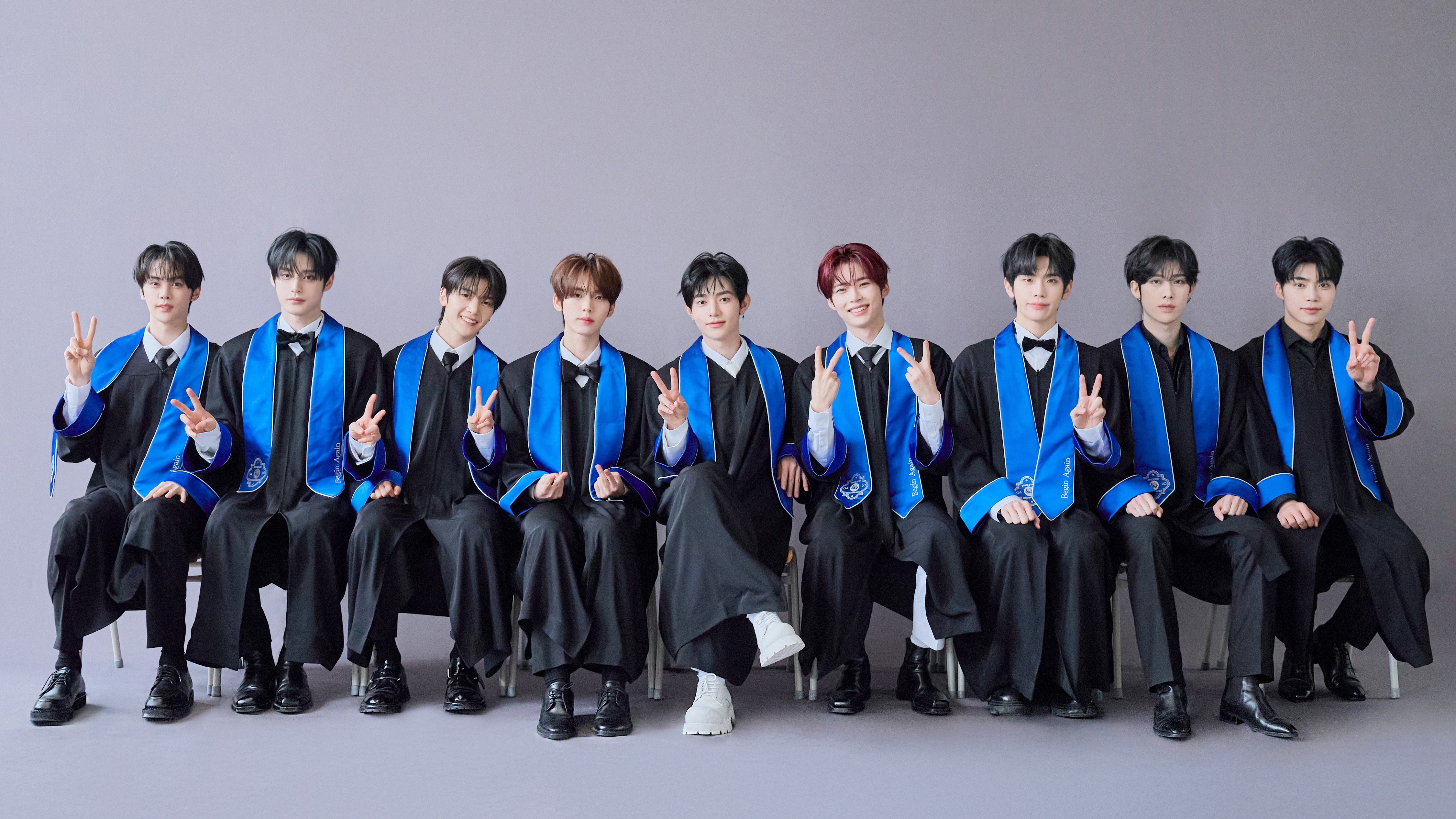 ZEROBASEONE YEARBOOK🎓