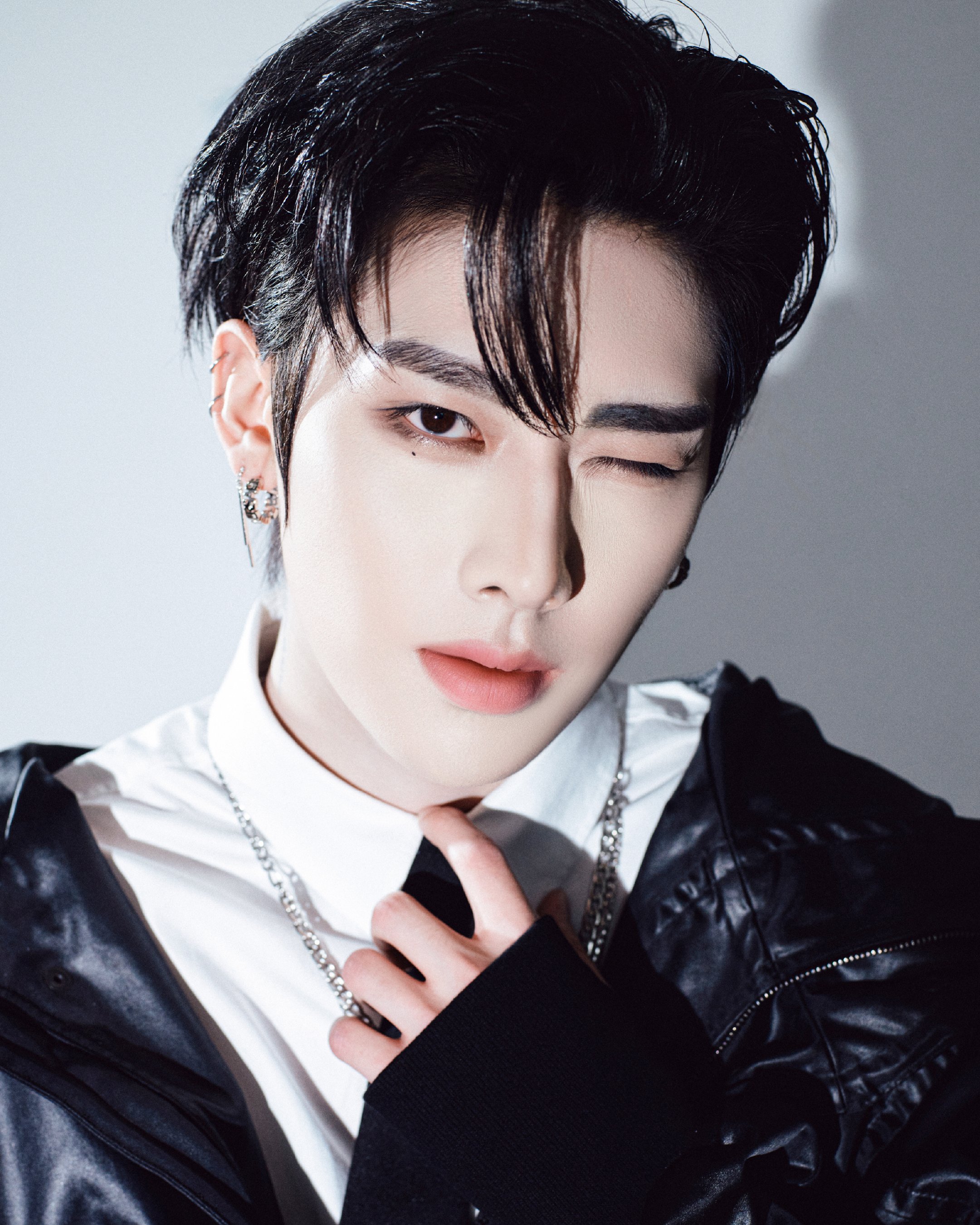 ZEROBASEONE THE 1ST FULL ALBUM ❝𝙉𝙀𝙑𝙀𝙍 𝙎𝘼𝙔 𝙉𝙀𝙑𝙀𝙍